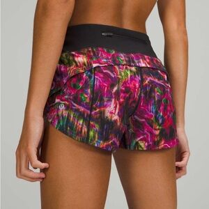 Lululemon Speed Up Short 2.5” LR Hyper Flow Pink Multi/Black